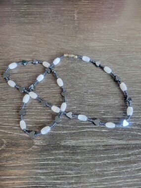 NO BRAND artisan-made oval beads and hematite heart necklace